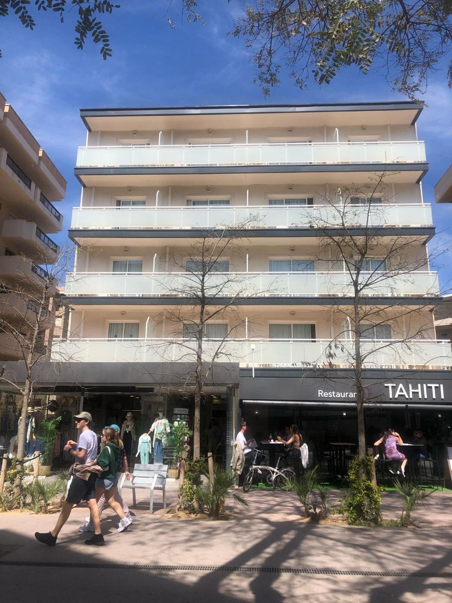 Hostal Tahiti Rs Salou Exterior foto